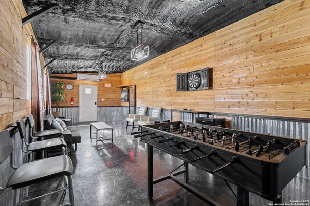 Interior, Pendant Lights, Wooden Walls