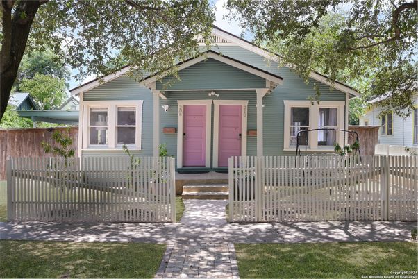 Exterior, Facade, American Craftsman