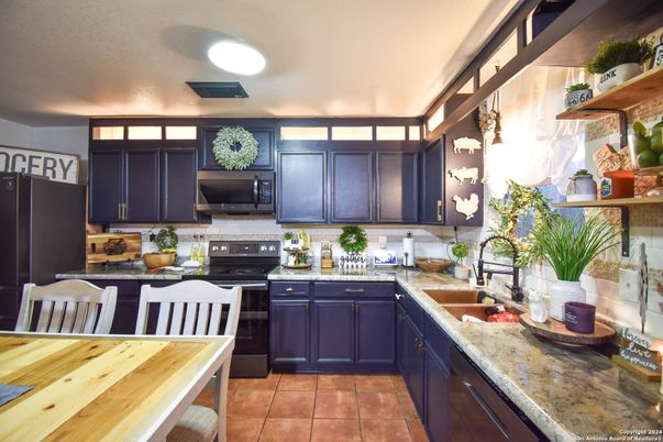 Interior, Kitchen, Recessed Lighting