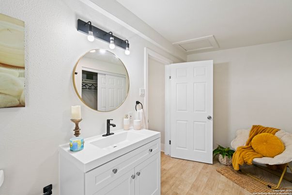 Bathroom, Dual Sink Vanities, Interior, Wood Texture Flooring