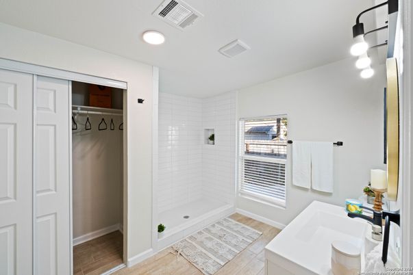 Bathroom, Interior, Recessed Lighting, Wood Texture Flooring