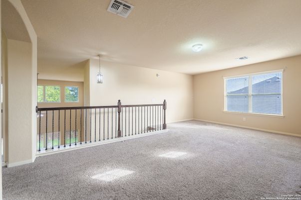Empty room, Interior, Pendant Lights