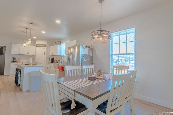Dining room, Interior, Kitchen, Pendant Lights, Recessed Lighting, Wood Texture Flooring