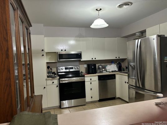 Interior, Kitchen, Pendant Lights, Stainless Steel Appliances