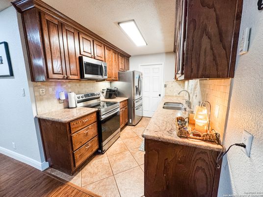 Interior, Kitchen, Stainless Steel Appliances, Wood Texture Flooring
