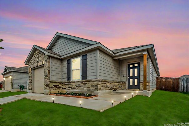 Attached, Backyard, Exterior, Facade, Modern