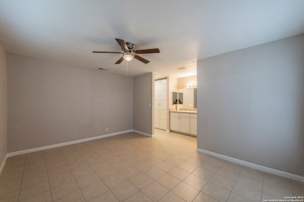 Bathroom, Empty room, Interior
