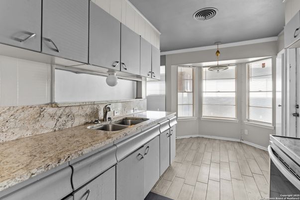 Interior, Kitchen, Pendant Lights