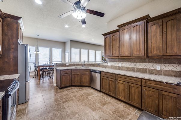 Dining room, Interior, Kitchen, Pendant Lights, Recessed Lighting