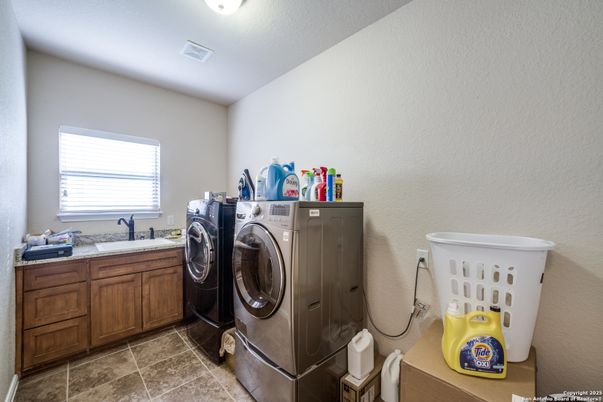 Interior, Washer