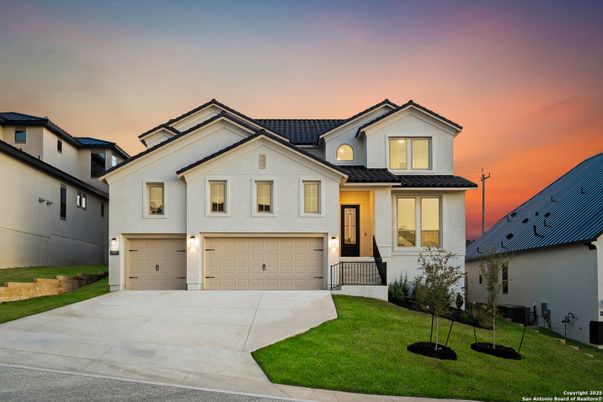 Attached, Exterior, Facade, Mediterranean