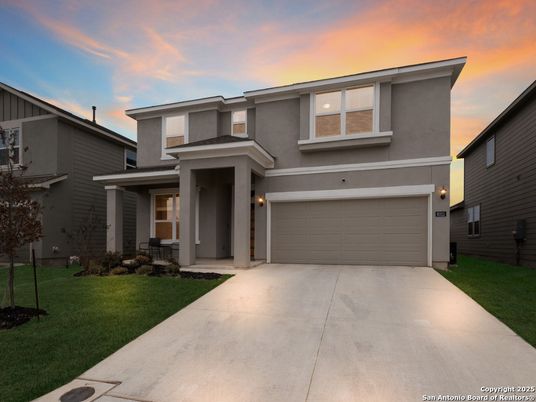Attached, Exterior, Facade, Modern
