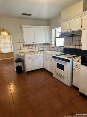 Interior, Kitchen, Tile Countertops, Washer