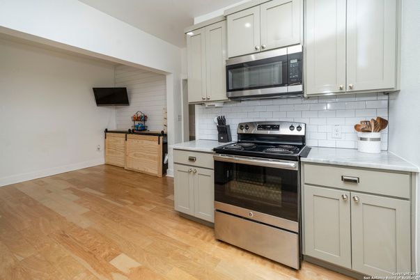 Interior, Kitchen, Stainless Steel Appliances, Wood Texture Flooring