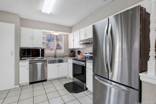 Interior, Kitchen, Stainless Steel Appliances