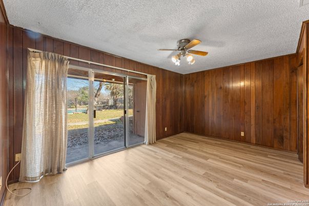 Empty room, Interior, Wood Texture Flooring, Wooden Walls