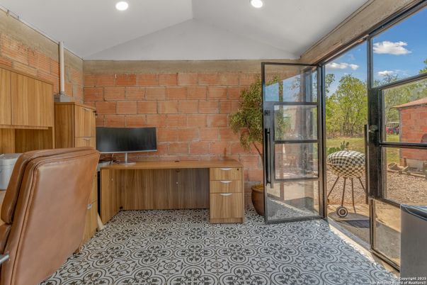 Home Office, Interior, Recessed Lighting, Stone Walls