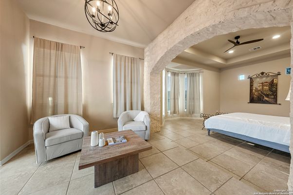 Interior, Living room, Pendant Lights, Recessed Lighting