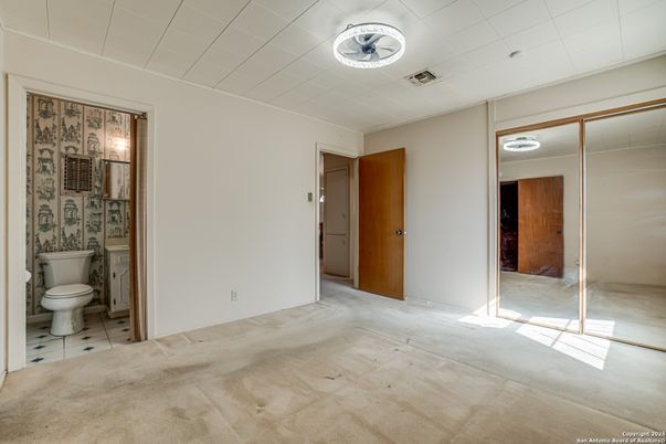 Bathroom, Empty room, Interior