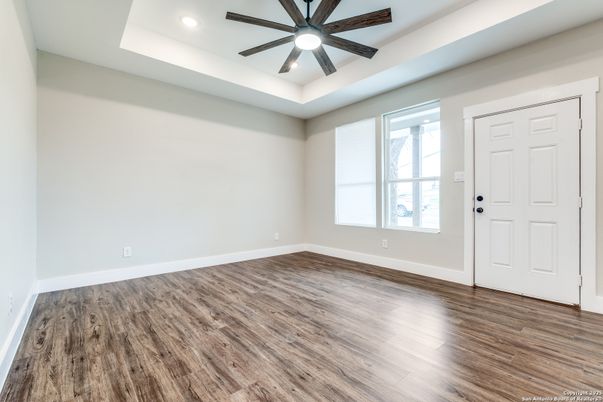 Empty room, Interior, Recessed Lighting, Wood Texture Flooring
