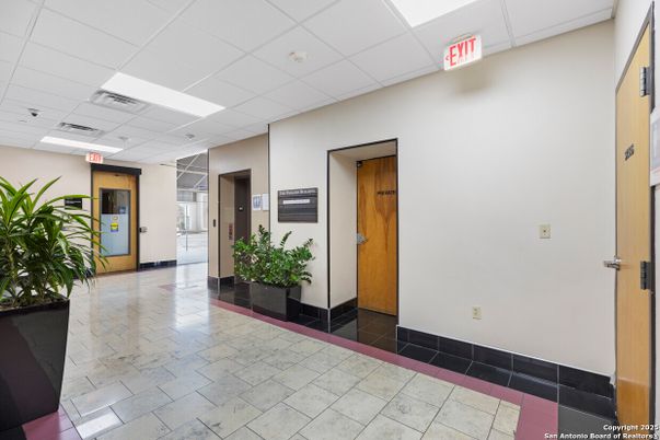Elevator, Interior, Recessed Lighting