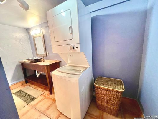 Interior, Utility Closets, Washer