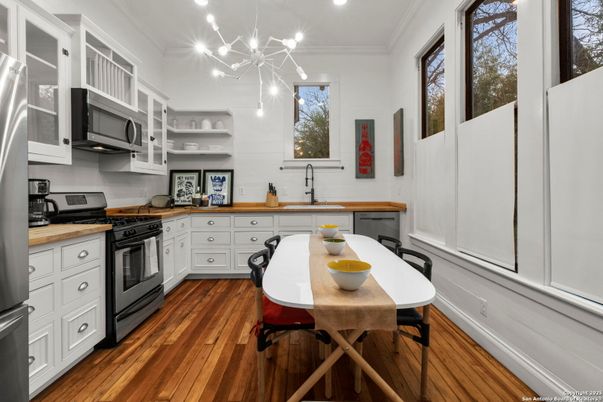 Interior, Kitchen, Pendant Lights, Recessed Lighting, Wood Texture Flooring