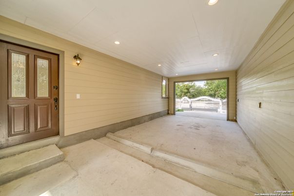 Interior, Recessed Lighting