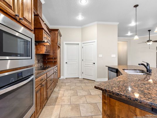 Interior, Kitchen, Pendant Lights, Recessed Lighting