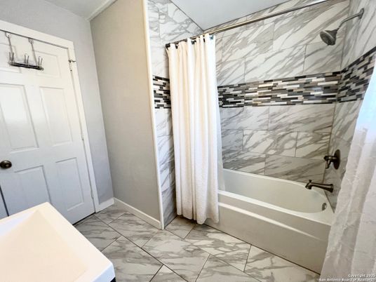 Bathroom, Interior, Marble, Marble Walls