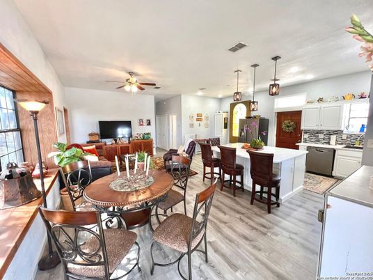 Dining room, Interior, Kitchen, Pendant Lights, Recessed Lighting, Wood Texture Flooring