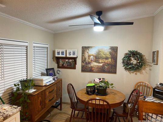 Dining room, Interior