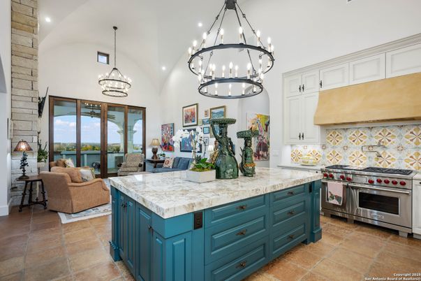 Chandelier, Interior, Kitchen, Living room, Pendant Lights, Recessed Lighting, Stainless Steel Appliances, Water