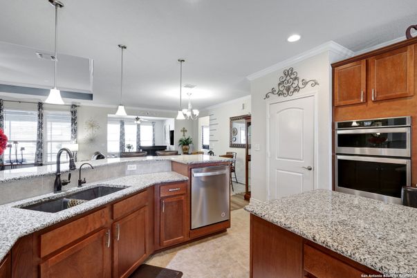 Dining room, Interior, Kitchen, Pendant Lights, Recessed Lighting, Stainless Steel Appliances