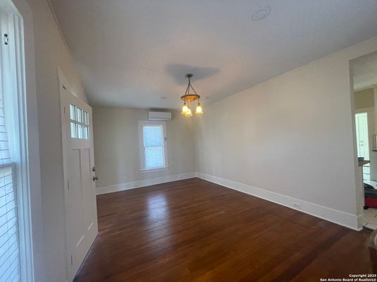 Empty room, Interior, Pendant Lights, Wood Texture Flooring