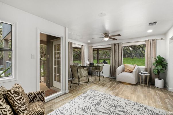 Interior, Recessed Lighting, Wood Texture Flooring