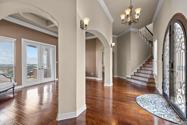 Chandelier, Interior, Wood Texture Flooring