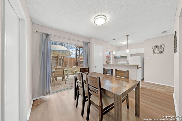 Dining room, Interior, Kitchen, Pendant Lights, Wood Texture Flooring