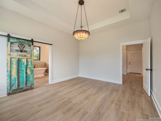 Bathroom, Empty room, Interior, Pendant Lights, Wood Texture Flooring