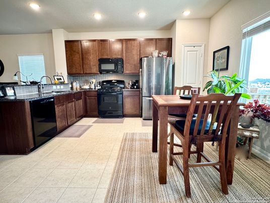 Dining room, Interior, Kitchen, Recessed Lighting, Stainless Steel Appliances