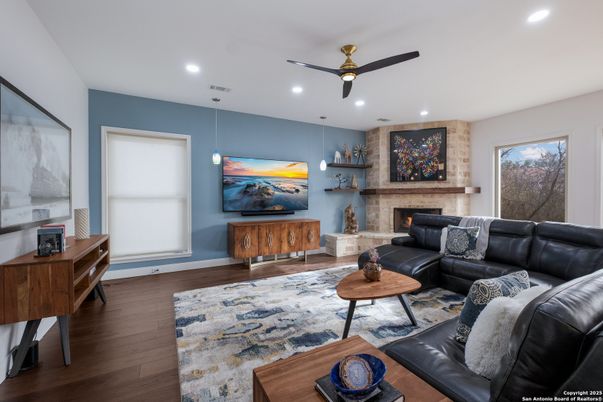 Fireplace, Interior, Living room, Pendant Lights, Recessed Lighting, Wood Texture Flooring