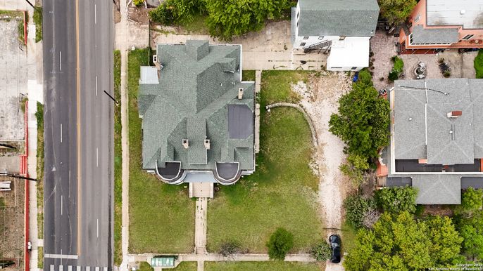 Exterior, Drone