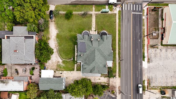 Exterior, Drone