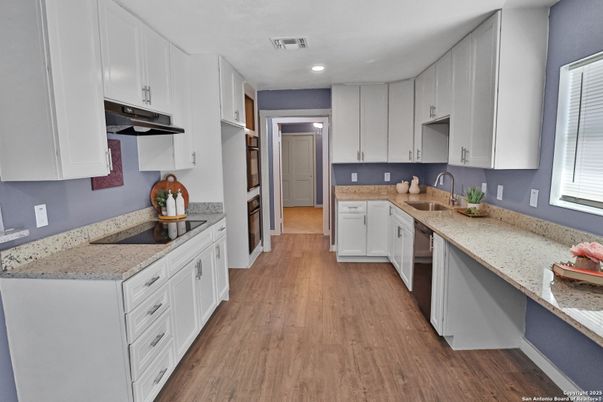 Interior, Kitchen, Recessed Lighting, Wood Texture Flooring