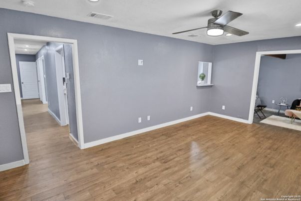 Empty room, Interior, Recessed Lighting, Wood Texture Flooring