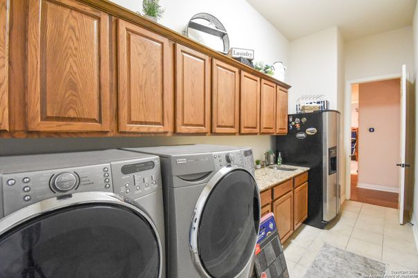 Interior, Washer