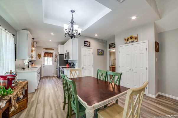 Chandelier, Dining room, Interior, Kitchen, Recessed Lighting, Wood Texture Flooring