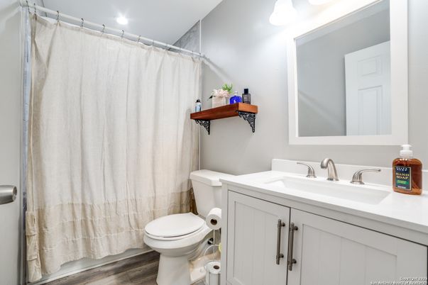Bathroom, Interior, Recessed Lighting, Wood Texture Flooring