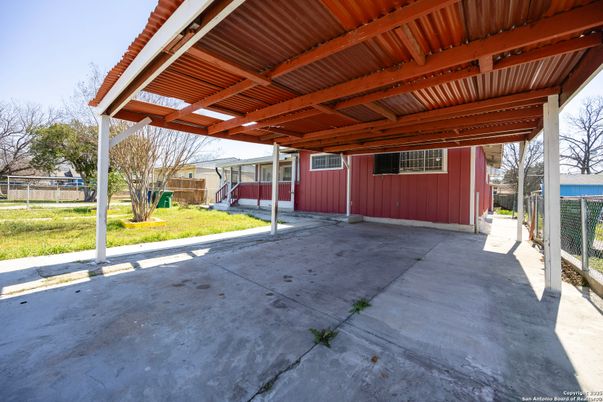 Backyard, Exterior