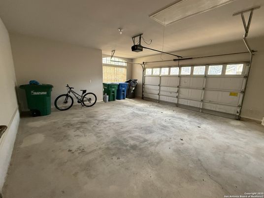 Garage, Interior